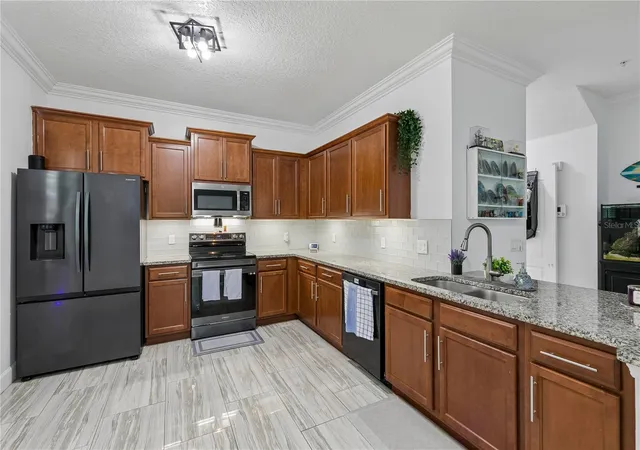 Photo 3 of Condo for sale at 2264 Betsy Ross Ln #2264, Saint Cloud, FL 34769 | MLS# O6432541 | Listing updated on 2026-08-24