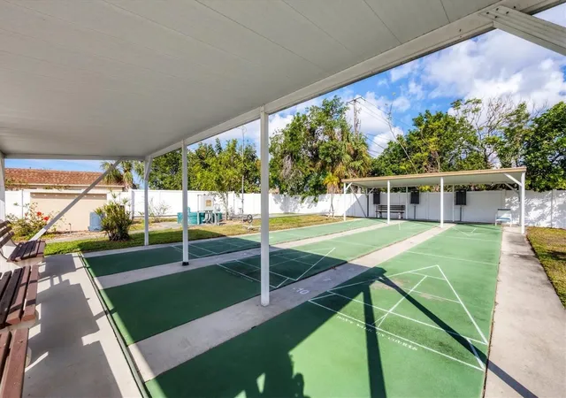 Listing Photo 2 - Condo for sale in building located at 4608 Park Acres Dr, BRADENTON, FL 34207 - Unit #