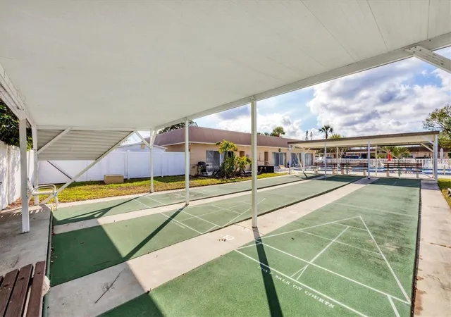 35th image of 4608 Park Acres Dr, Bradenton, FL 34207 | MLS# A4702654