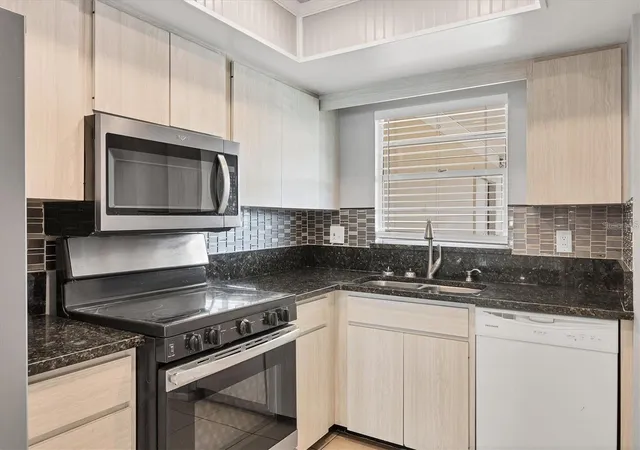 5th image of 4608 Park Acres Dr, Bradenton, FL 34207 | MLS# A4702654
