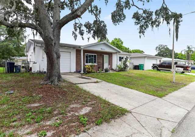 Photo 4 of Sale Pending at 9021 Richwood Ln, Port Richey, FL 34668 | MLS# A4702655 | Listing updated on 2026-10-02