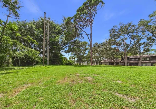 24th image of 407 Meadowood Blvd, Fern Park, FL 32730 | MLS# O6432557