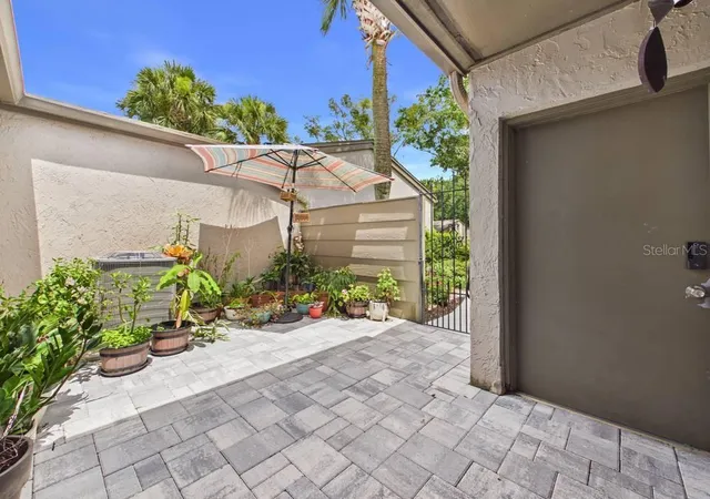 3rd image of 407 Meadowood Blvd, Fern Park, FL 32730 | MLS# O6432557