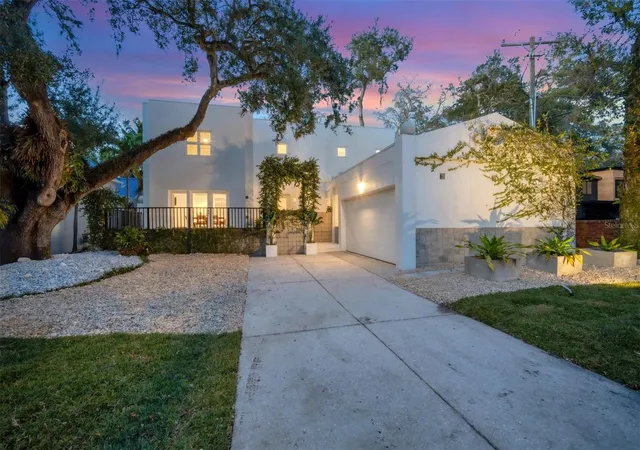 5th image of 2701 Chambray Ln, Tampa, FL 33611 | MLS# TB8537763