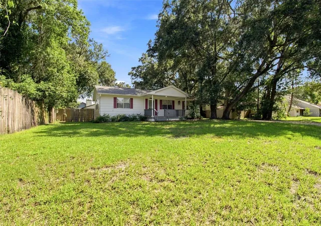 2nd image of 5206 Parade St, Temple Terrace, FL 33617 | MLS# TB8537774