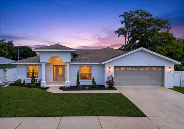 3rd image of 2001 N Lincoln Ave, Tampa, FL 33607 | MLS# TB8537782