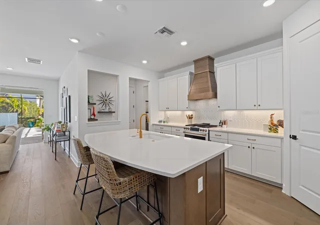 Photo 4 of Single family home for sale at 11712 Golden Bay Pl, Bradenton, FL 34211 | MLS# A4702661 | Listing updated on 2026-10-02