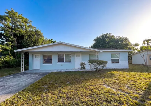 1st image of 1636 Se Arapaho Ave, Stuart, FL 34994 | MLS# TB8537792