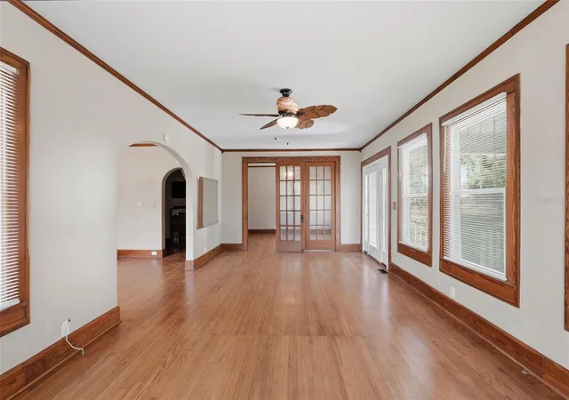 3rd image of 4227 2Nd Ave N, Saint Petersburg, FL 33713 | MLS# TB8537796