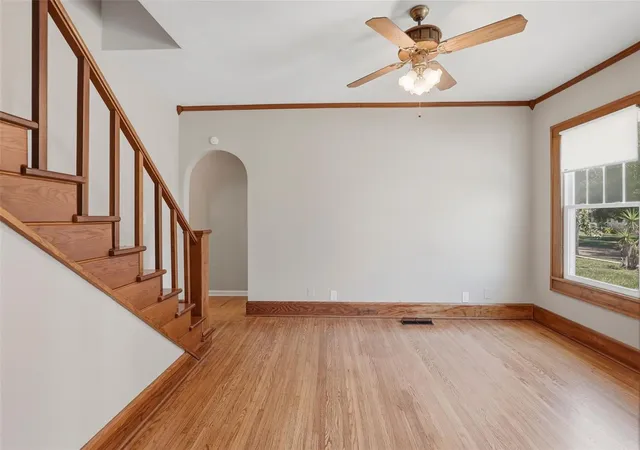 4th image of 4227 2Nd Ave N, Saint Petersburg, FL 33713 | MLS# TB8537796
