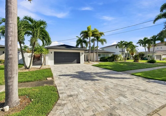 1st image of 320 Palm Is Ne, Clearwater Beach, FL 33767 | MLS# TB8537797