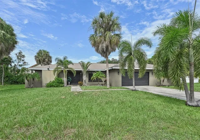 Single family home for sale at 6106 45th Street W, BRADENTON, FL 34210 | MLS# A4702670