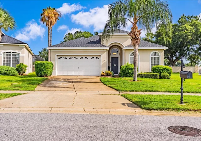 Photo 1 of Single family home for sale at 8066 King Palm Cir, Kissimmee, FL 34747 | MLS# O6432614 | Listing updated on 2026-08-19