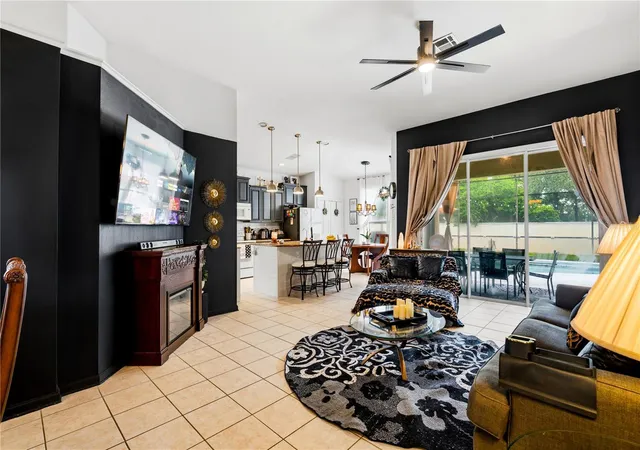 Photo 5 of Single family home for sale at 8066 King Palm Cir, Kissimmee, FL 34747 | MLS# O6432614 | Listing updated on 2026-08-19