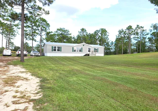 3rd image of 13030 Se 21St Pl, Morriston, FL 32668 | MLS# OM730170