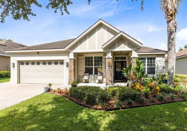 Photo 1 of Single family home for sale at 8126 Crushed Pepper Ave, Orlando, FL 32817 | MLS# O6432694 | Listing updated on 2026-08-25
