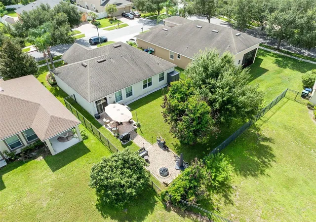 Photo 3 of Single family home for sale at 8126 Crushed Pepper Ave, Orlando, FL 32817 | MLS# O6432694 | Listing updated on 2026-08-25