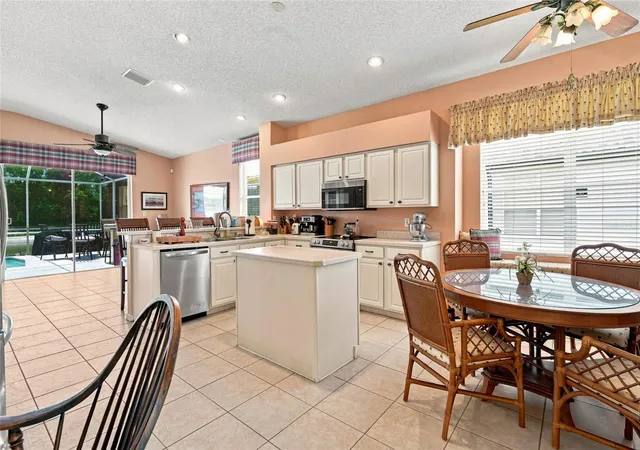 4th image of 27026 Arrowbrook Wy, Wesley Chapel, FL 33544 | MLS# TB8537895