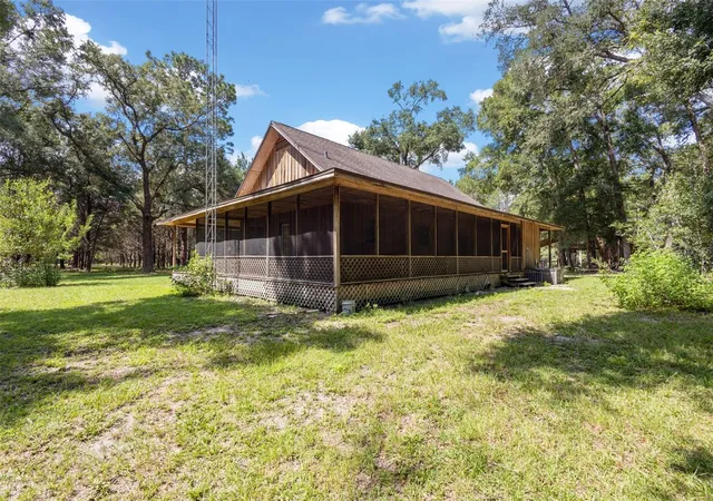 Photo 3 of Single family home for sale at 5581 NE 157th Terrace, Williston, FL 32696 | MLS# OM730175 | Listing updated on 2026-09-08