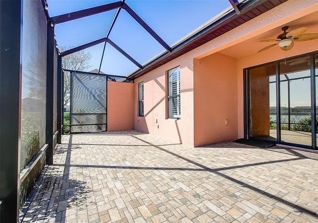 4th image of 5673 Sunset Falls Dr, Apollo Beach, FL 33572 | MLS# TB8537898