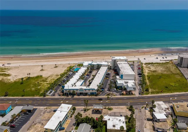 2nd image of 935 S Atlantic Ave, DAYTONA BEACH, FL 32118