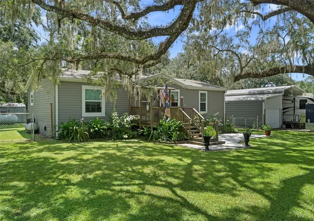 2nd image of 9028 West St, Brooksville, FL 34601 | MLS# W7888482