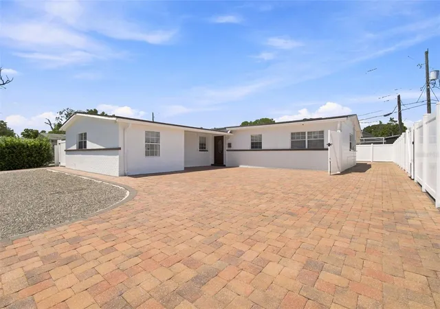 Photo 1 of Single family home for sale at 6033 Ambassador Dr, Tampa, FL 33615 | MLS# TB8537925 | Listing updated on 2026-08-28