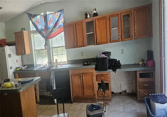 Photo 4 of Manufactured home for sale at 41250 Sr 64 E, Myakka City, FL 34251 | MLS# A4702703 | Listing updated on 2026-08-18