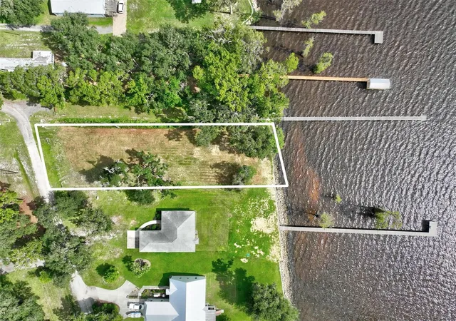 Photo 3 of Land for sale at 100 Sandra Ln, Crescent City, FL 32112 | MLS# FC320608 | Listing updated on 2026-08-17