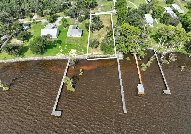 Photo 4 of Land for sale at 100 Sandra Ln, Crescent City, FL 32112 | MLS# FC320608 | Listing updated on 2026-08-17