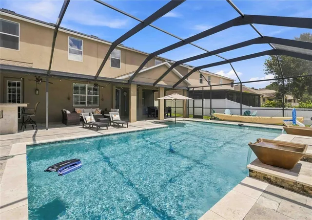 2nd image of 1521 Rhodeswell Ln, Dover, FL 33527 | MLS# TB8537939
