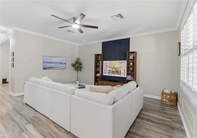 5th image of 1521 Rhodeswell Ln, Dover, FL 33527 | MLS# TB8537939