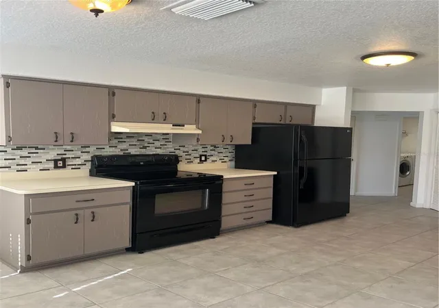 Photo 2 of Single family home for sale at 5307 El Cerro Dr, New Port Richey, FL 34655 | MLS# W7888489 | Listing updated on 2026-08-24