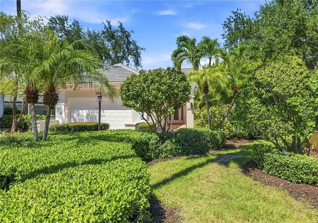 3rd image of 1354 Tearose Pl, Sarasota, FL 34239 | MLS# A4702710