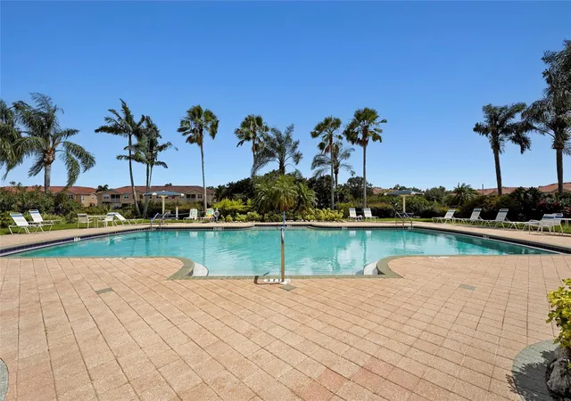 2nd image of 3687 Parkridge Cir, SARASOTA, FL 34243