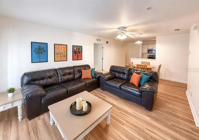 3rd image of 835 Sw 9Th St #210, Gainesville, FL 32601 | MLS# GC542663
