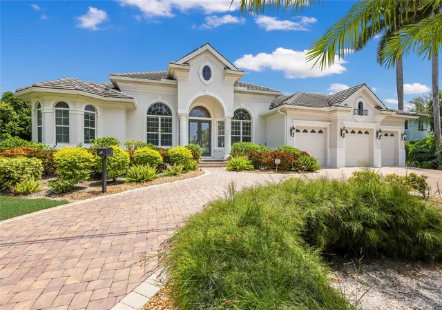 1st image of 5904 Riverview Blvd, Bradenton, FL 34209 | MLS# A4702716