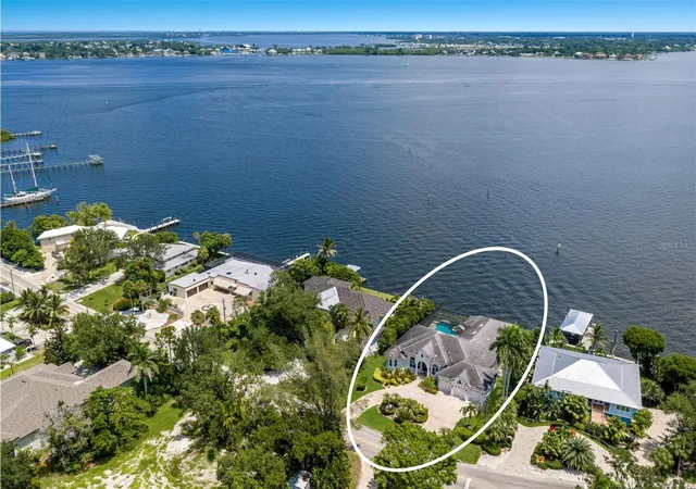2nd image of 5904 Riverview Blvd, Bradenton, FL 34209 | MLS# A4702716