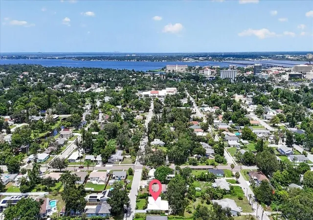 47th image of 1417 19th St W, Bradenton, FL 34205 | MLS# A4702719