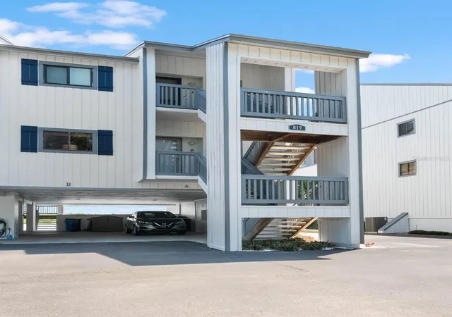 3rd image of 819 Bahia Del Sol Dr #A, Ruskin, FL 33570 | MLS# TB8537993