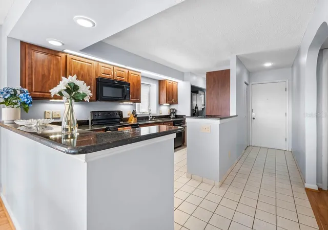 5th image of 819 Bahia Del Sol Dr #A, Ruskin, FL 33570 | MLS# TB8537993