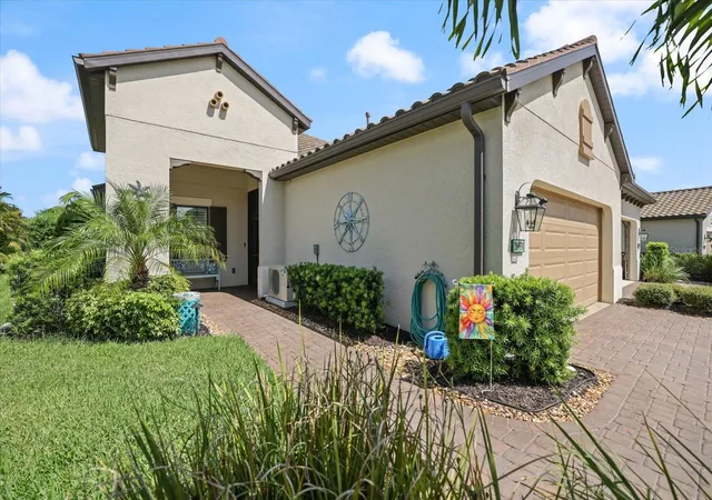 2nd image of 26931 Pavin Dr, Englewood, FL 34223 | MLS# A4702734