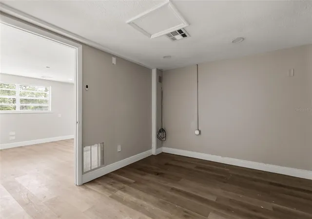 3rd image of 250 Longwood Hills Rd, Longwood, FL 32750 | MLS# O6432809