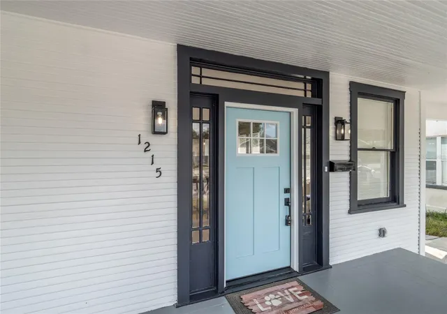 Photo 3 of Single family home for sale at 1215 E 26th Avenue, Tampa, FL 33605 | MLS# TB8538012 | Listing updated on 2026-10-27