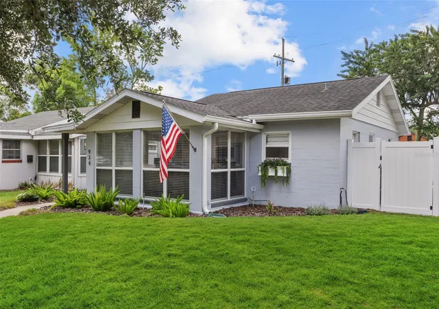 3rd image of 934 W Harvard St, Orlando, FL 32804 | MLS# O6432833