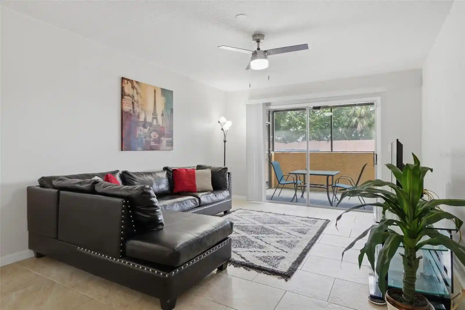 Listing Photo 2 - Condo for sale in 648 Kenwick Cir located at 648 Kenwick Cir, CASSELBERRY, FL 32707 - Unit #102