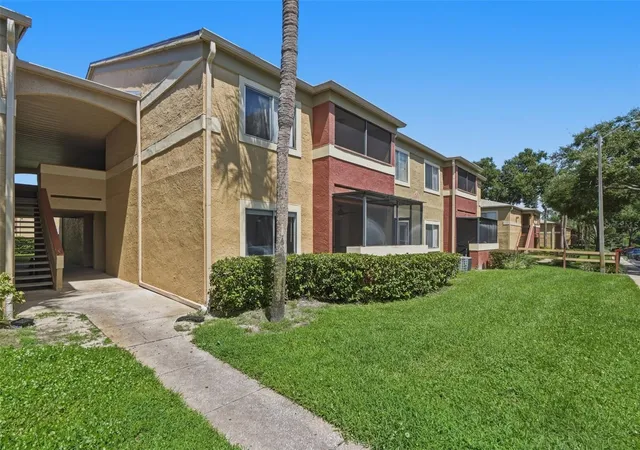 37th image of 648 Kenwick Cir #102, Casselberry, FL 32707 | MLS# O6432843
