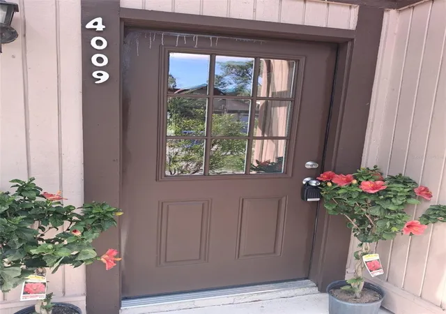 3rd image of 4009 Muriel Pl, Tampa, FL 33614 | MLS# TB8538049