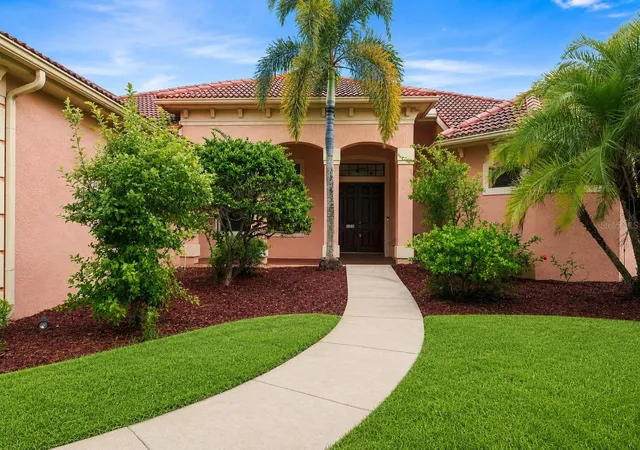 4th image of 10609 Cheval Pl, Bradenton, FL 34202 | MLS# TB8538052