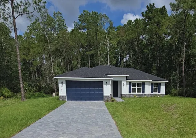 2nd image of 42021 Tamarac St, Eustis, FL 32736 | MLS# O6432870